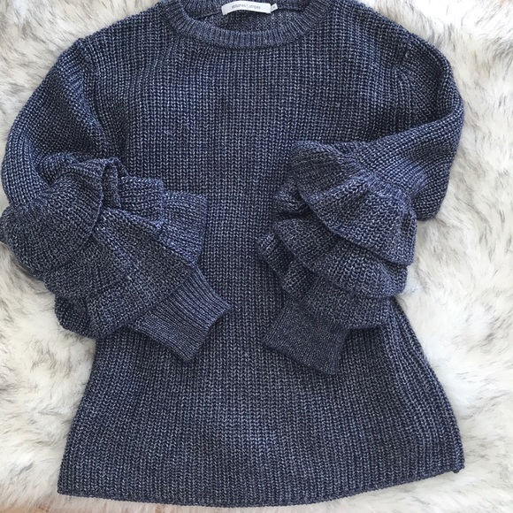 Evereve Sweaters - Ruffle sleeve sweater